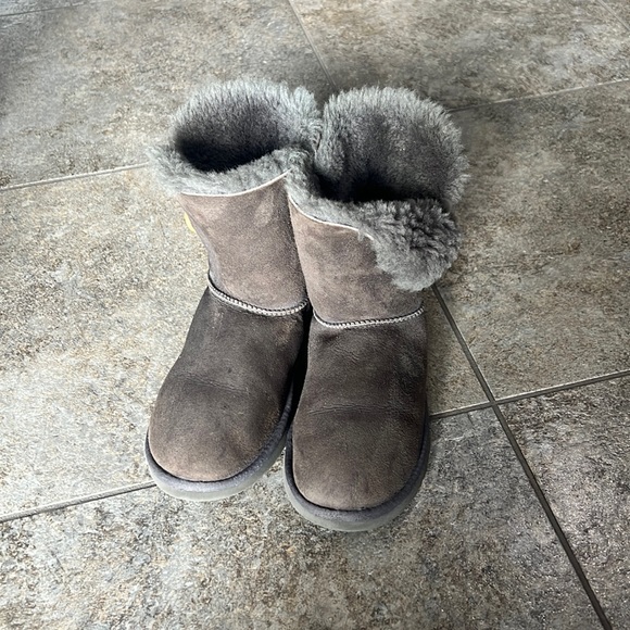UGGS women Australia gray size 6 - Picture 1 of 9